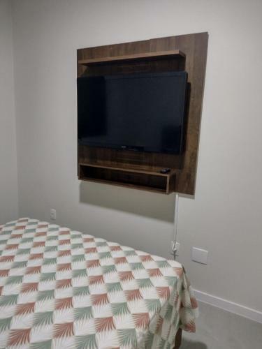 Apartamento 2 Dormit�rios - Palmas � 400 Metros Da Praia