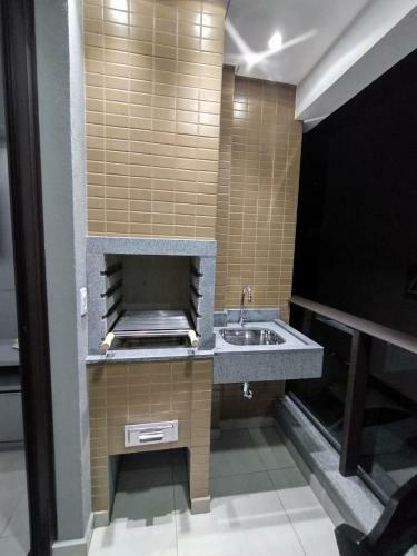 Apartamento 2 Dormit�rios - Palmas � 400 Metros Da Praia