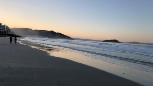 Apartamento Funcional Na Praia de Palmas Governador Celso Ramos