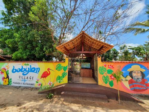 Hostal Babylon Village