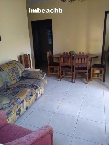 Casa Com 2 Quartos No Centro Da Praia De Imb� Rs