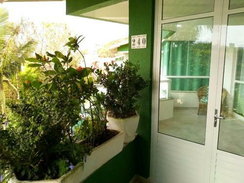 Apartamento Praia de Bombinhas Res Solar Das Brom�lias