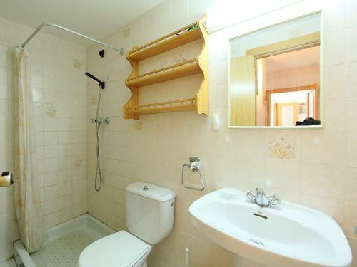 Edifici Emporda Apartment Llan��