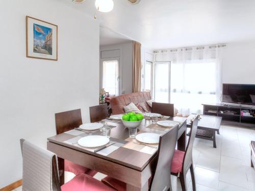Edifici Emporda Apartment Llan��