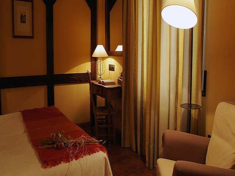 Hostal Hotel Casbas