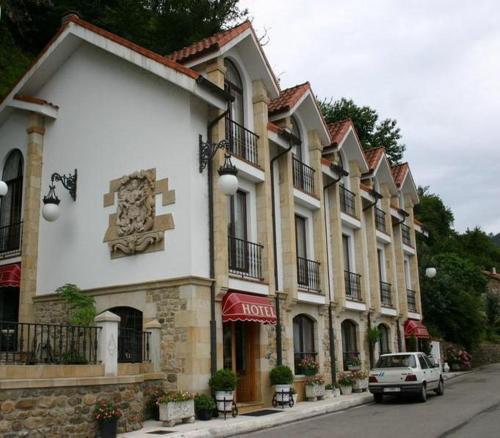 Hotel De Borle�a