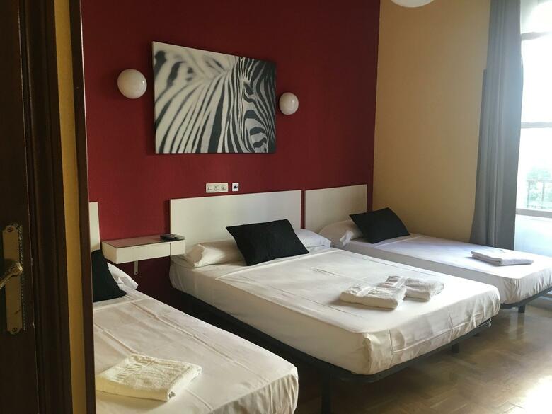Hostal R�as Bajas