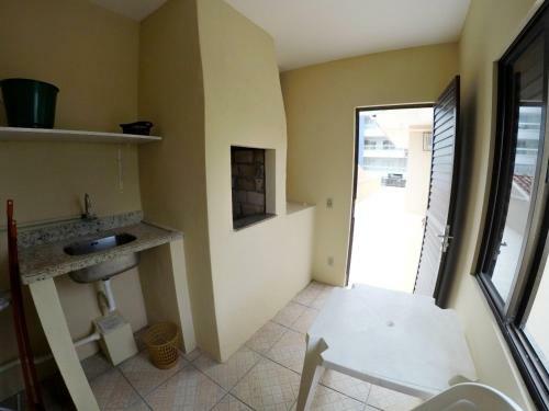 Bombinhas Bombas - Casa 6 Pax Planta Baja - Cod 303