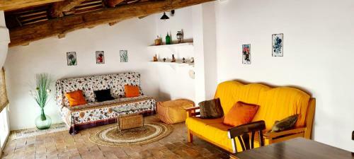 Can Mateuet - House Rental By Season