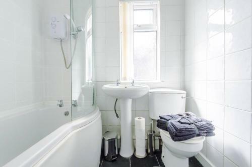 Apartamento Stylish 4 Bed House - 10 Mins From The Centre