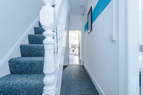 Apartamento Stylish 4 Bed House - 10 Mins From The Centre
