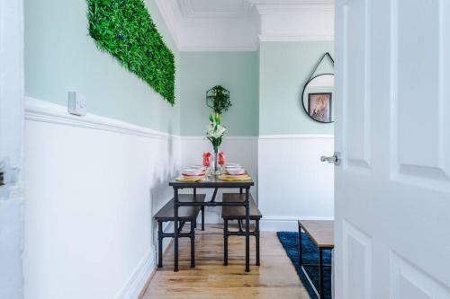 Apartamento Stylish 4 Bed House - 10 Mins From The Centre
