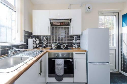 Apartamento Stylish 4 Bed House - 10 Mins From The Centre