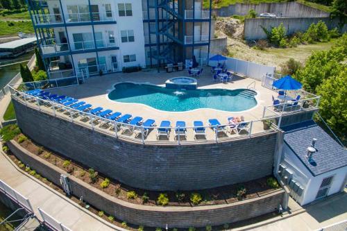 Apartamento Lakefront Ozark Condo With Views And Boat Slip!