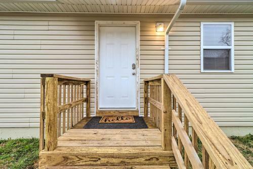 Pet-friendly West Plains Pad Less Than 1 Mi To Dtwn!