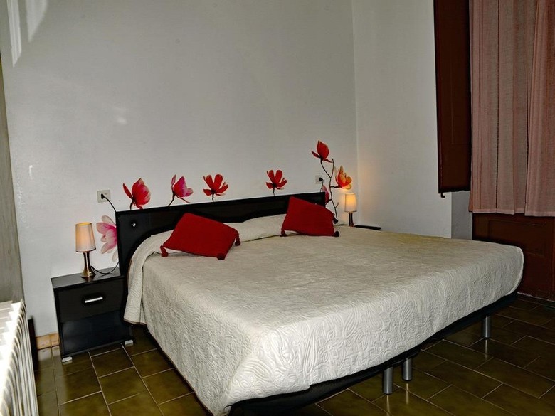 Hostal Borr�s