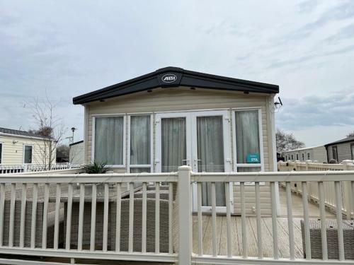Morton's Luxury Homes