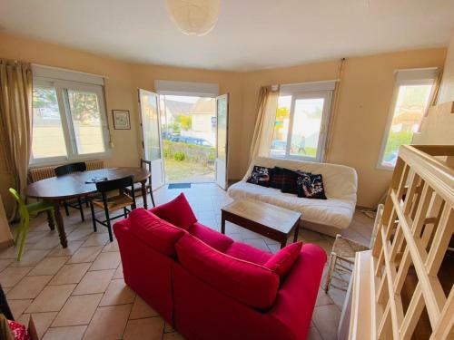 La Plage Au Bout Du Jardin / Sword Beach Cottage