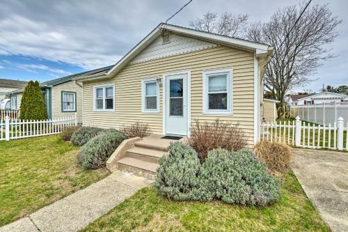 Cozy Villas Cottage With Deck, 1 Block To Beach