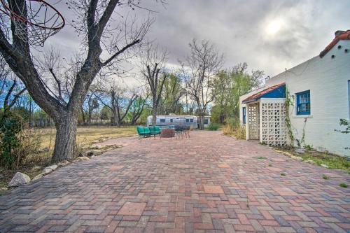 Unique El Paso Hideaway Shop, Golf, Explore!