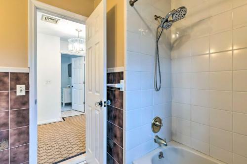 Beautiful Hampton Bays Home With Private Pool!