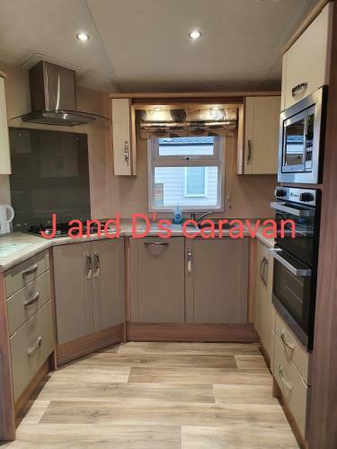Platinum Static Caravan On Whitehouse Leisure Park Abergele Towyn