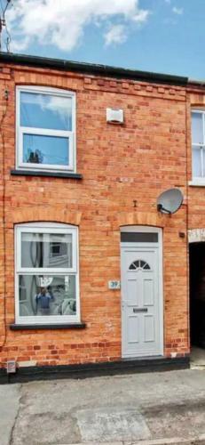 Stylish Uphill Townhouse