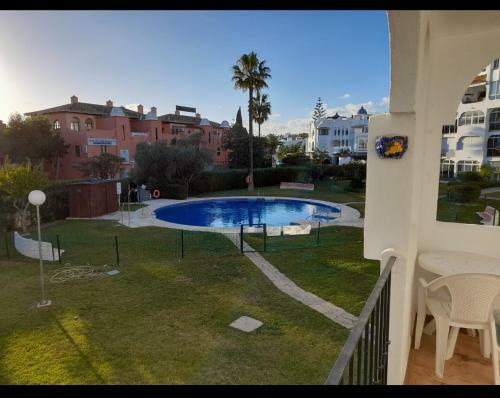 Calahonda 2 Bed Apartment Close To The Beach