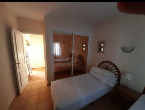 Calahonda 2 Bed Apartment Close To The Beach