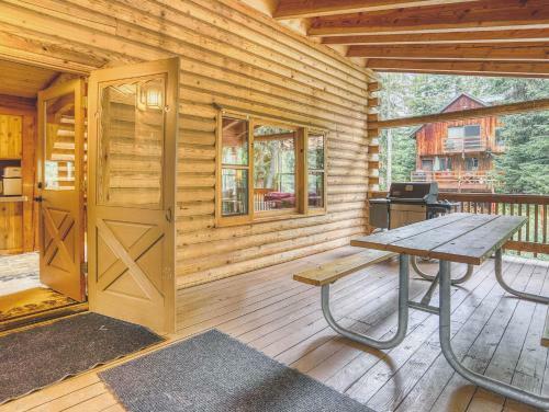 Cedarwood Lodge