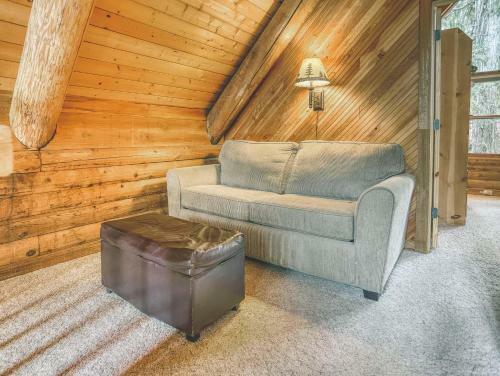 Cedarwood Lodge