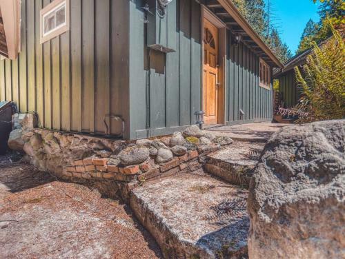 Bridlewood Cabin