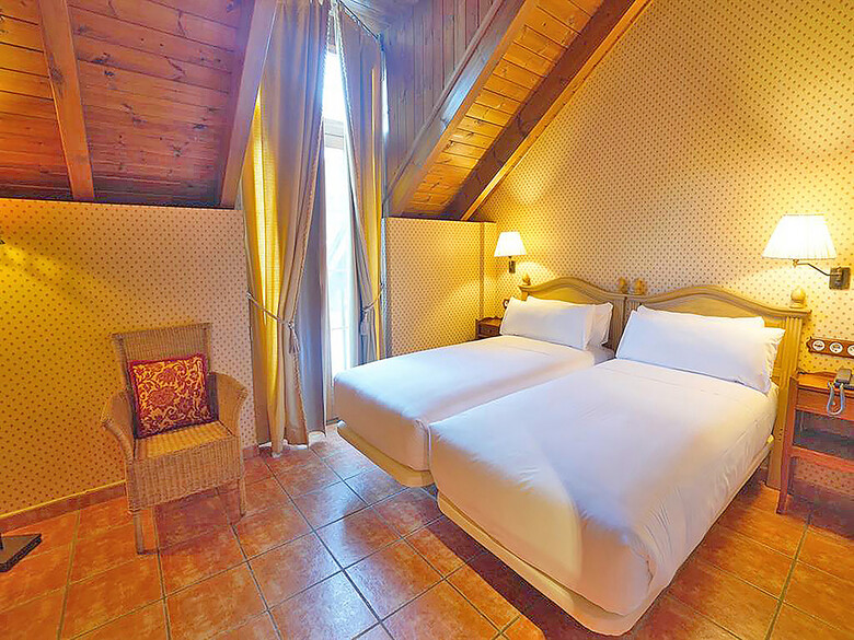 Hotel Bocal� 3000