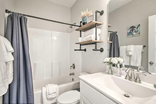 Little River Escape With Patio Less Than 6 Mi To Beach!