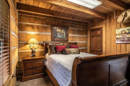 Ponderosa Log Cabin