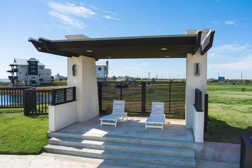 Paradise By The Sea Home
