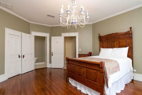 Oaklea Mansion Bed And Breakfast