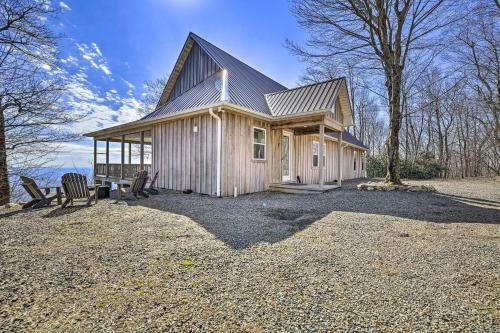 Hillsville Home On The Blue Ridge Parkway!