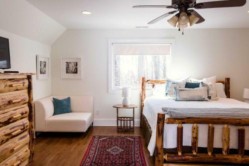 Hillsville Home On The Blue Ridge Parkway!