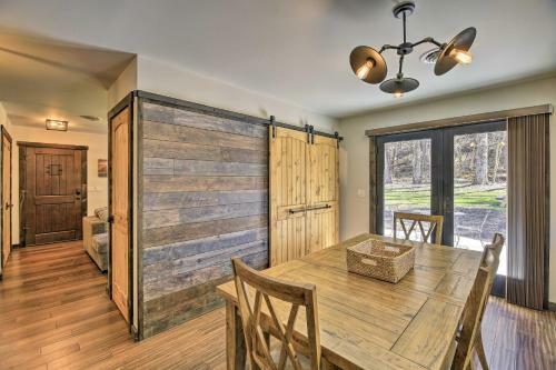Cozy Damascus Cottage With Outdoor Amenities
