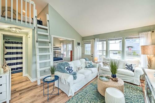 Charming Cottage With Deck Steps To Birch Bay!