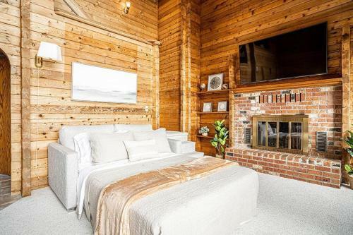 Oceanfront Retreat Mount Rainierking Bedgames