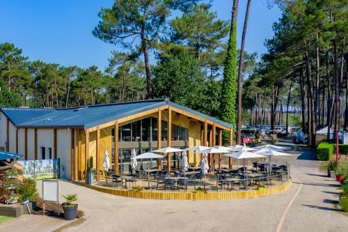 Mobil Home Neuf Tout Confort Sur Grande Parcelle