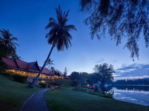 Hotel Dusit Thani Laguna Phuket - Sha Extra Plus