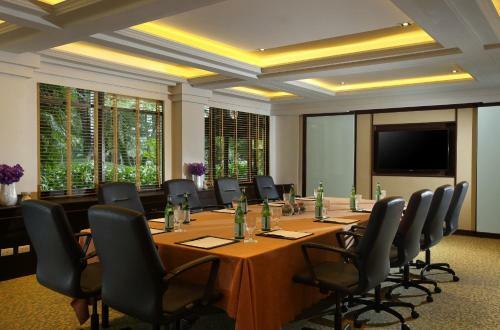 Hotel Dusit Thani Laguna Phuket - Sha Extra Plus