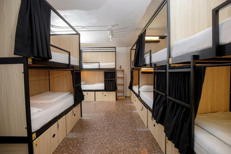 Hostal Onefam Les Corts