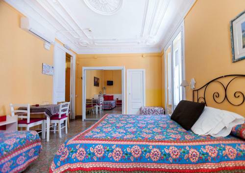 Hostal Pensi� 2000