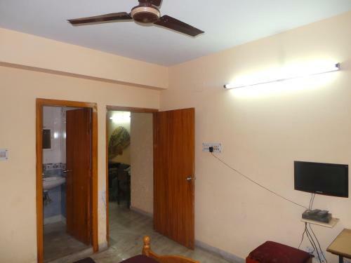 Mirchi Bite Service Apartment