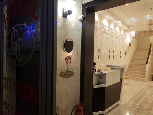 City Citadel Hotel
