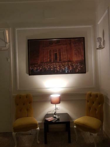 City Citadel Hotel